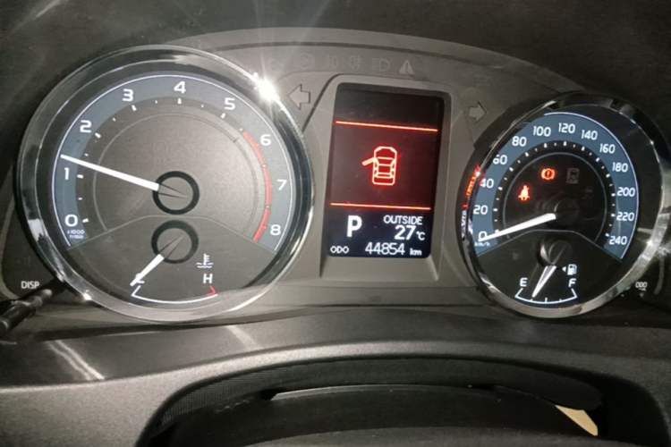 Used Toyota Corolla 2017 Revised Version 1.2T S-CVT GL-i Instrument Cluster