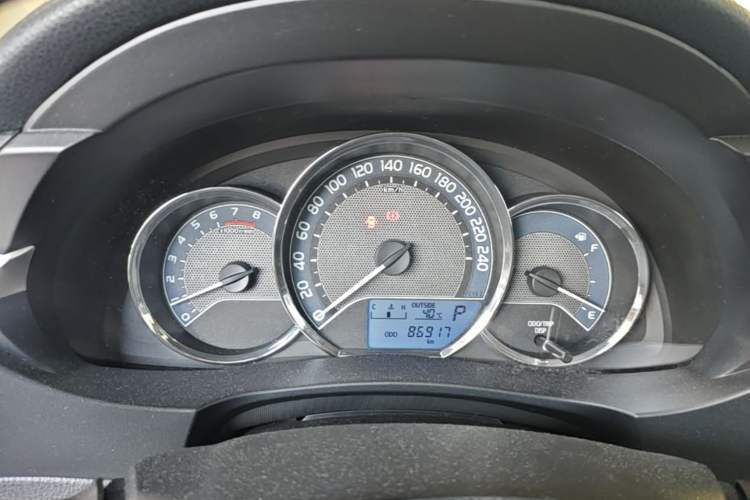 Used Toyota Corolla 2017 Revised Version 1.6L S-CVT GL Instrument Cluster
