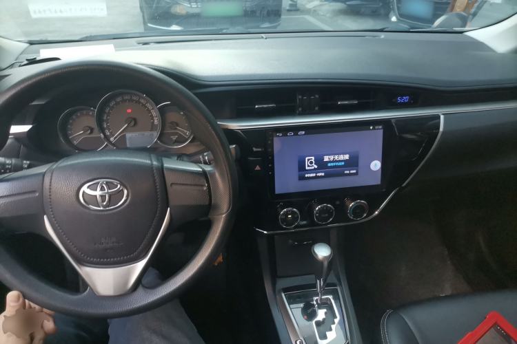 Used Toyota Corolla 2017 1.2T CVT GL Interior 2