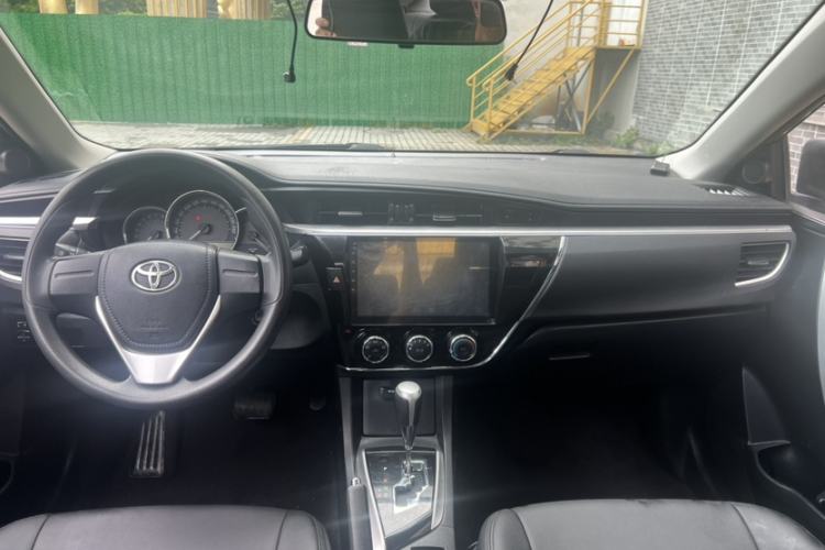 Used Toyota Corolla 2017 Revised Version 1.6L S-CVT GL Interior 7