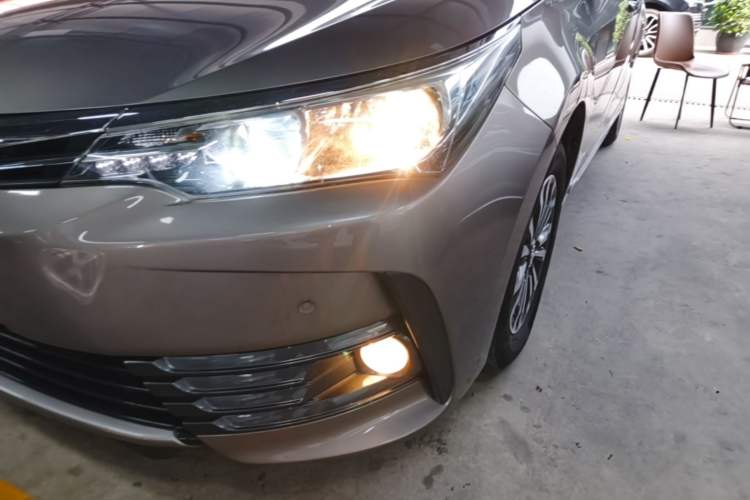 Used Toyota Corolla 2017 Revised Version 1.2T S-CVT GL-i Left Front Headlight