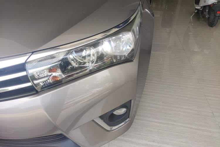 Used Toyota Corolla 2017 1.6L CVT GL Left Front Headlight