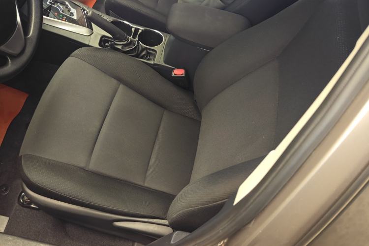 Used Toyota Corolla 2017 1.2T CVT GL Left Front Seat