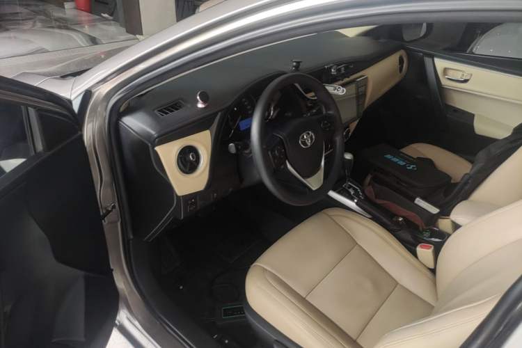 Used Toyota Corolla 2017 Revised Version 1.2T S-CVT GL Left Front Seat
