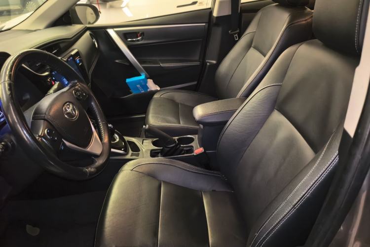 Used Toyota Corolla 2017 Revised Dual-Engine 1.8L E-CVT Elite Edition Left Front Seat