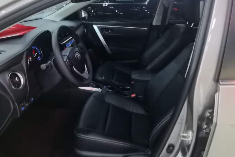 Used Toyota Corolla 2017 Revised Version 1.2T S-CVT GL-i Left Front Seat