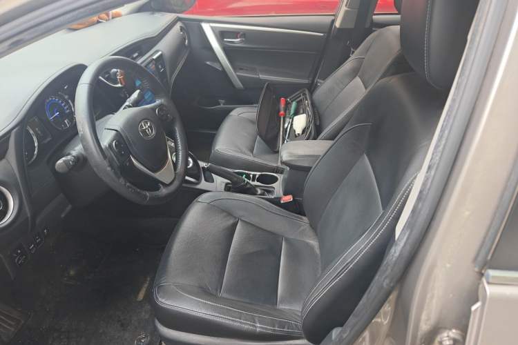 Used Toyota Corolla 2017 Revised Dual-Engine 1.8L E-CVT Elite Edition Left Front Seat