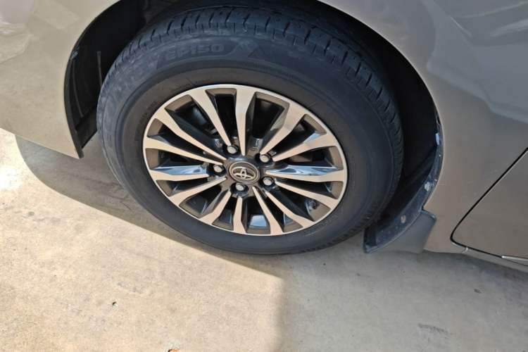 Used Toyota Corolla 2017 Revised Version 1.2T S-CVT GL-i Left Front Wheel Hub