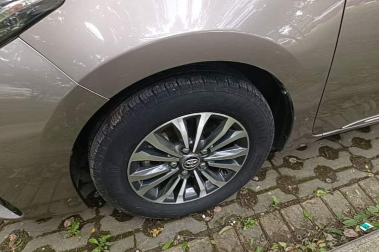 Used Toyota Corolla 2017 Revised Version 1.2T S-CVT GL-i Left Front Wheel Hub