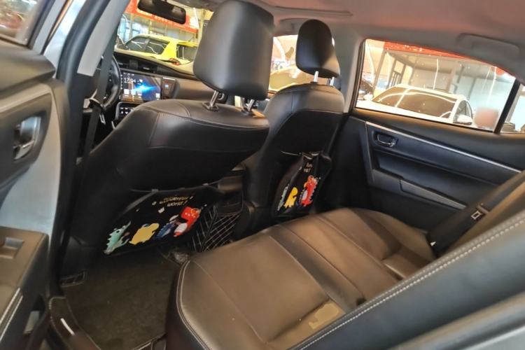 Used Toyota Corolla 2017 Revised Dual-Engine 1.8L E-CVT Elite Edition Left Rear Seat