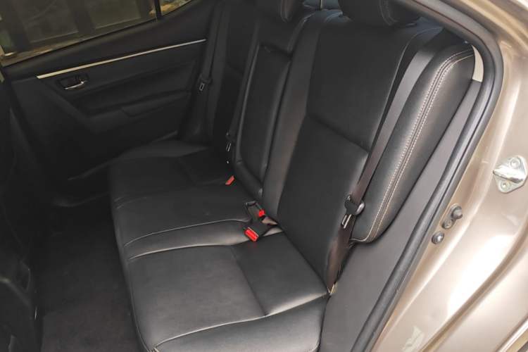 Used Toyota Corolla 2017 Revised Version 1.2T S-CVT GL-i Left Rear Seat