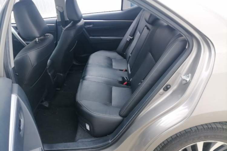 Used Toyota Corolla 2017 Revised Dual-Engine 1.8L E-CVT Elite Edition Left Rear Seat