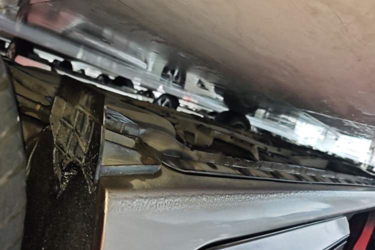 Used Toyota Corolla 2017 Revised Version 1.2T S-CVT GL-i Left Side Sill