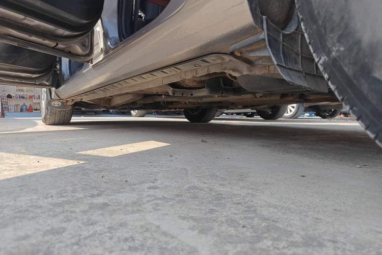 Used Toyota Corolla 2017 Revised Version 1.6L S-CVT GL Left Side Sill