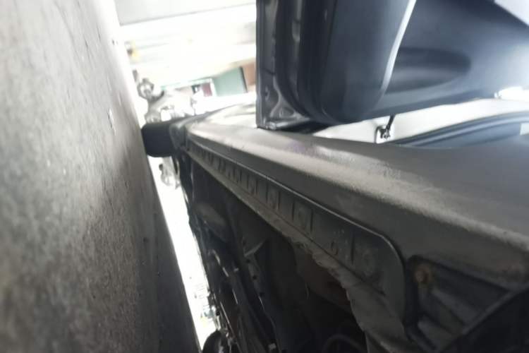 Used Toyota Corolla 2017 Revised Version 1.6L S-CVT GL Left Side Sill