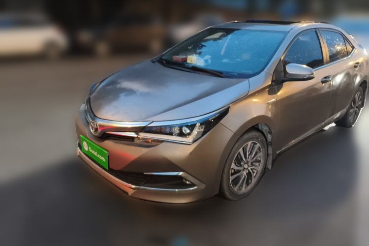 Used Toyota Corolla 2017 Revised Dual-Engine 1.8L E-CVT Elite Edition Guazi used car, China used car export, Used car for sale, Used  cars, Cheapest cars for sale