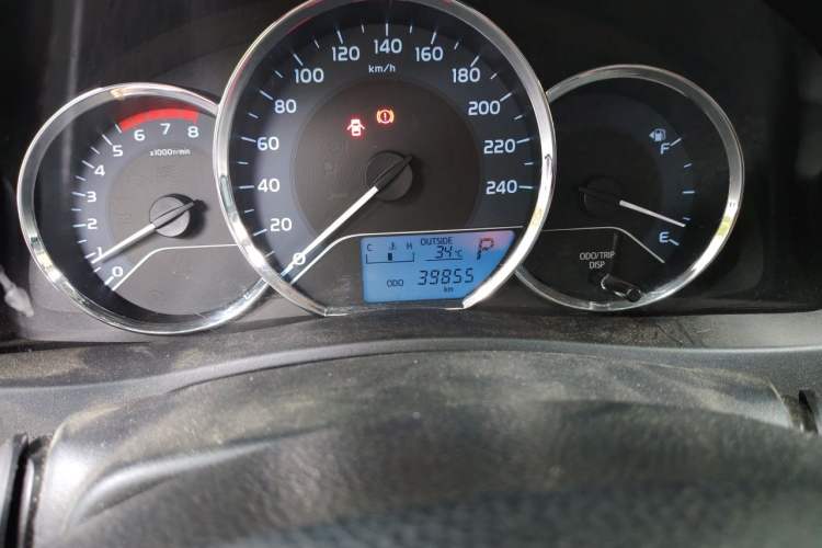 Used Toyota Corolla 2017 Revised Version 1.2T S-CVT GL Odometer Close Up