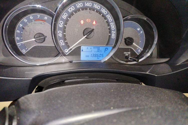 Used Toyota Corolla 2017 1.6L CVT GL Odometer Close Up