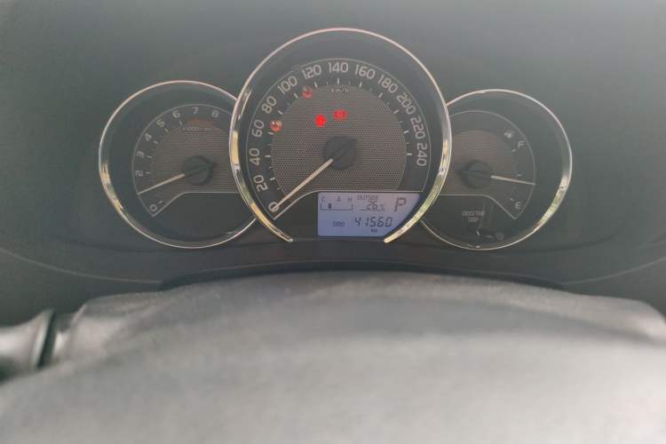 Used Toyota Corolla 2017 1.6L CVT GL Odometer Close Up