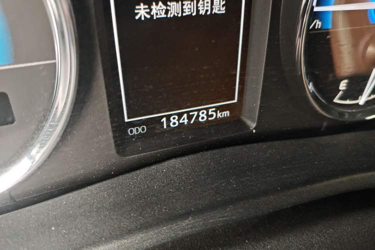 Used Toyota Corolla 2017 Revised Dual-Engine 1.8L E-CVT Leading Edition Odometer Close Up
