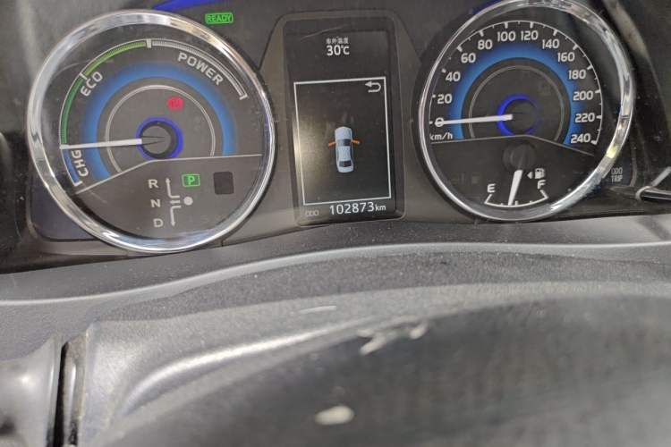 Used Toyota Corolla 2017 Revised Dual-Engine 1.8L E-CVT Leading Edition Odometer Close Up