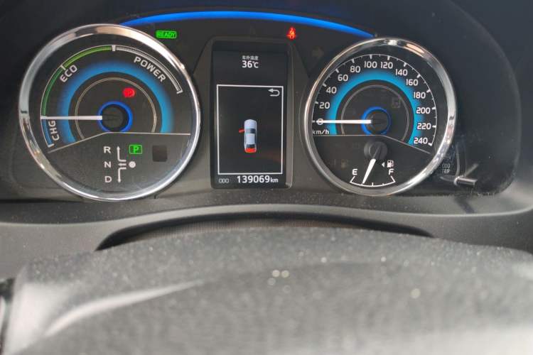 Used Toyota Corolla 2017 Revised Dual-Engine 1.8L E-CVT Elite Edition Odometer Close Up