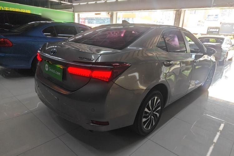 Used Toyota Corolla 2017 Revised Dual-Engine 1.8L E-CVT Leading Edition Rear Right 45 Deg