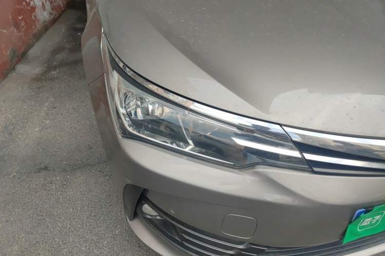 Used Toyota Corolla 2017 Revised Version 1.2T S-CVT GL Right Front Headlight