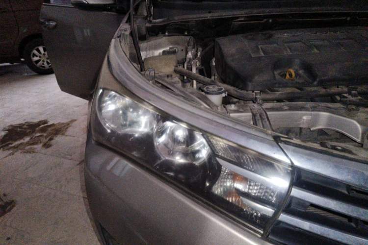 Used Toyota Corolla 2017 1.6L CVT GL Right Front Headlight