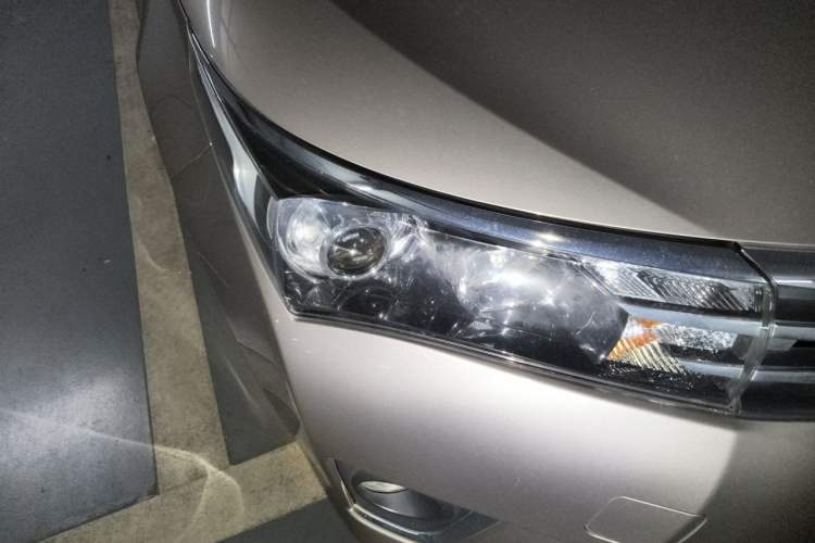 Used Toyota Corolla 2017 1.6L CVT GL Right Front Headlight