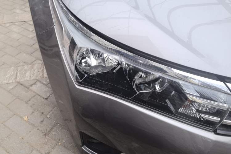 Used Toyota Corolla 2017 Revised Version 1.6L S-CVT GL Right Front Headlight