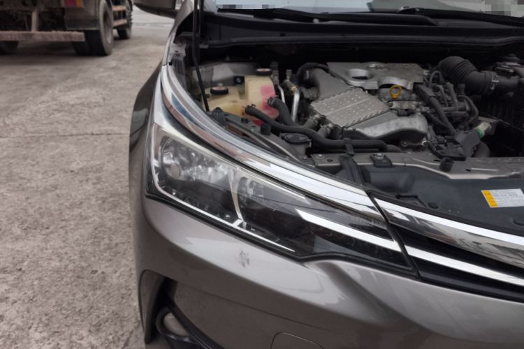 Used Toyota Corolla 2017 Revised Version 1.2T S-CVT GL Right Front Headlight
