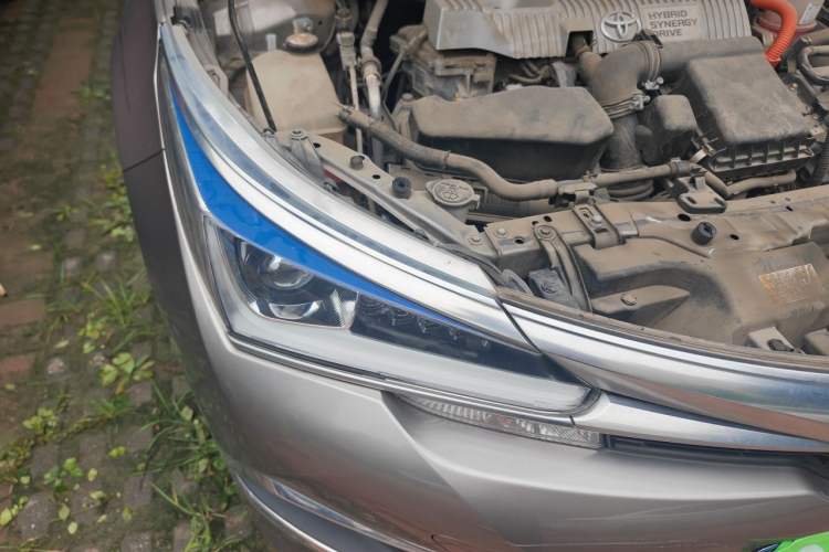 Used Toyota Corolla 2017 Revised Dual-Engine 1.8L E-CVT Elite Edition Right Front Headlight