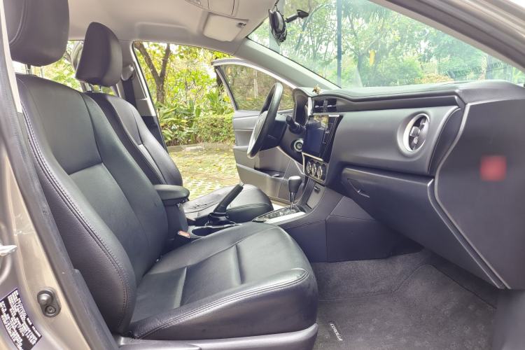 Used Toyota Corolla 2017 Revised Version 1.2T S-CVT GL Right Front Seat
