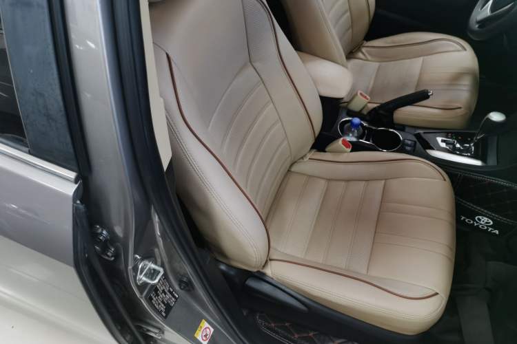 Used Toyota Corolla 2017 Revised Version 1.2T S-CVT GL Right Front Seat