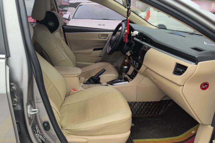 Used Toyota Corolla 2017 1.2T CVT GL Right Front Seat