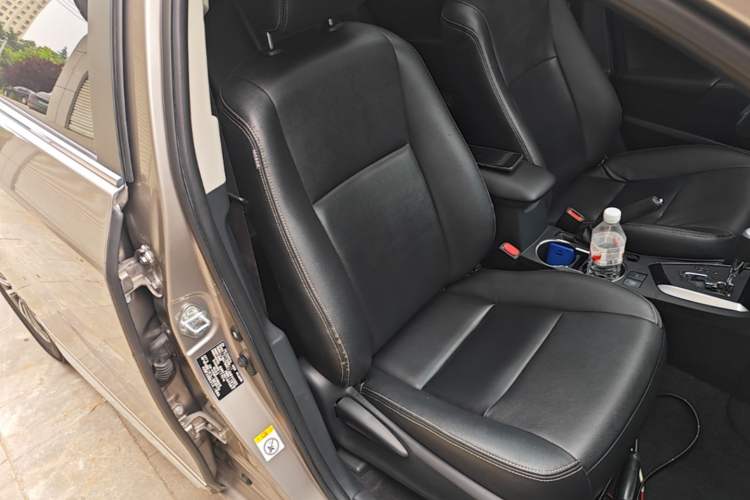 Used Toyota Corolla 2017 Revised Version 1.2T S-CVT GL-i Right Front Seat