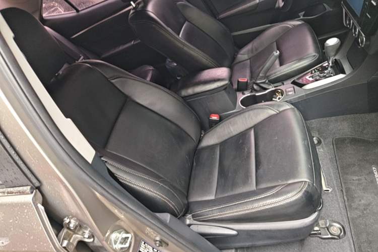Used Toyota Corolla 2017 Revised Version 1.2T S-CVT GL-i Right Front Seat
