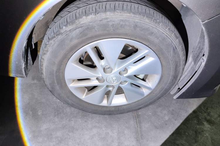 Used Toyota Corolla 2017 1.2T CVT GL-i Leather Edition Right Front Wheel Hub