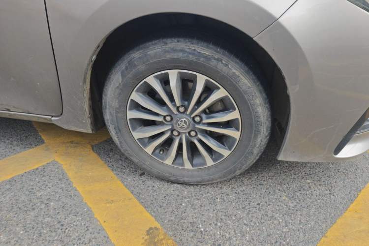 Used Toyota Corolla 2017 Revised Version 1.2T S-CVT GL Right Front Wheel Hub