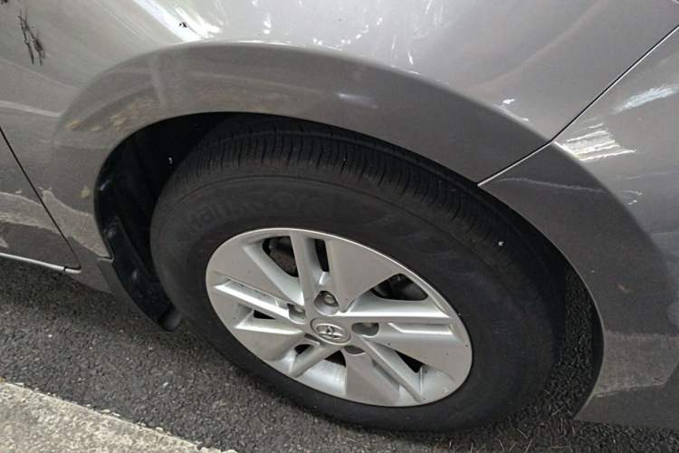 Used Toyota Corolla 2017 Revised Version 1.6L S-CVT GL Right Front Wheel Hub