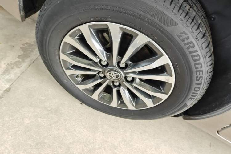 Used Toyota Corolla 2017 Revised Version 1.2T S-CVT GL-i Right Rear Wheel Hub