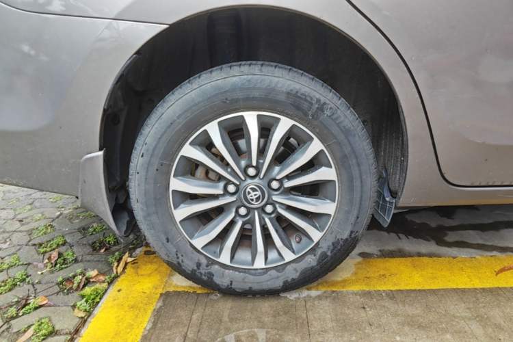 Used Toyota Corolla 2017 Revised Version 1.2T S-CVT GL Right Rear Wheel Hub