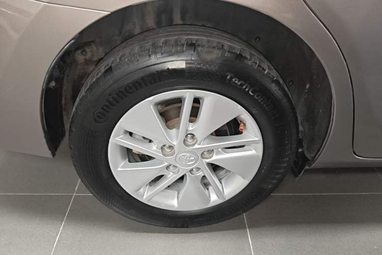 Used Toyota Corolla 2017 Revised Version 1.6L S-CVT GL Right Rear Wheel Hub