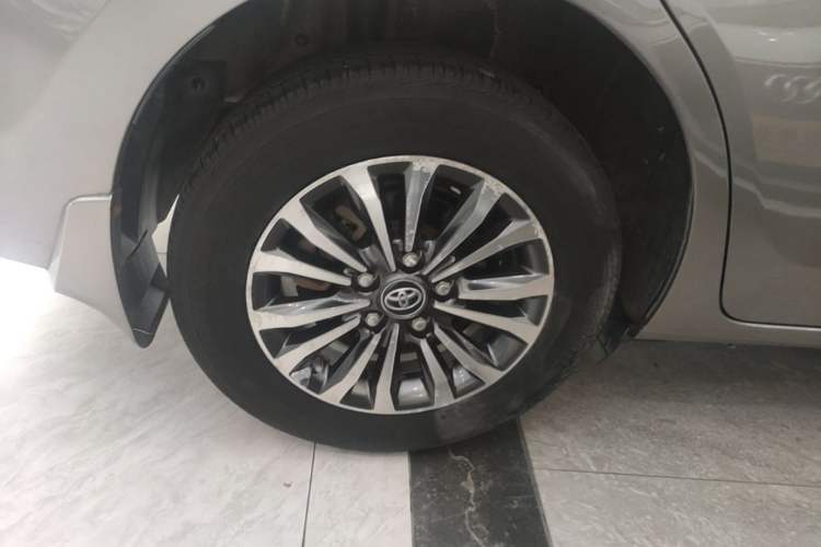 Used Toyota Corolla 2017 Revised Version 1.2T S-CVT GL Right Rear Wheel Hub