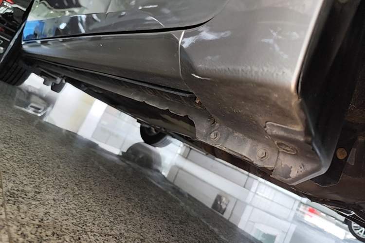Used Toyota Corolla 2017 1.6L CVT GL Right Side Sill
