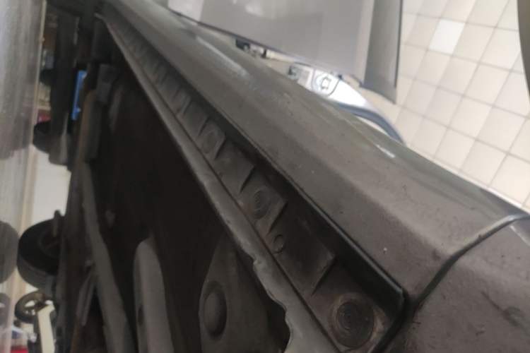 Used Toyota Corolla 2017 1.6L CVT GL Right Side Sill