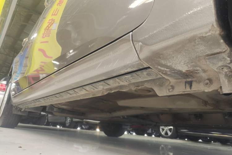 Used Toyota Corolla 2017 1.2T CVT GL Right Side Sill