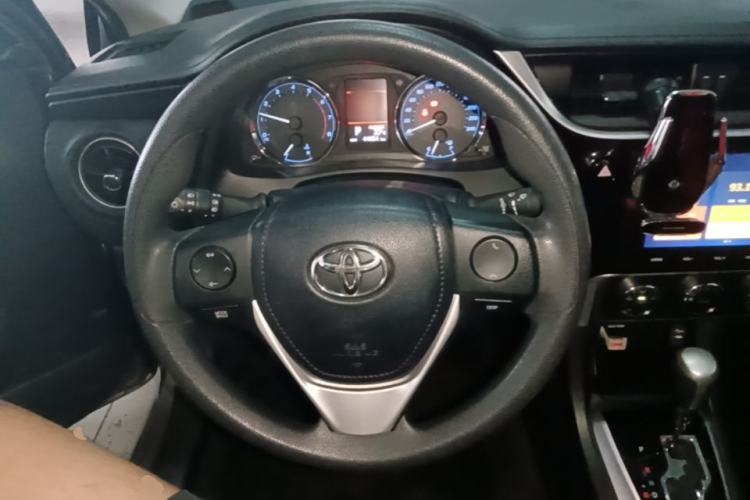 Used Toyota Corolla 2017 Revised Version 1.2T S-CVT GL-i Steering Wheel