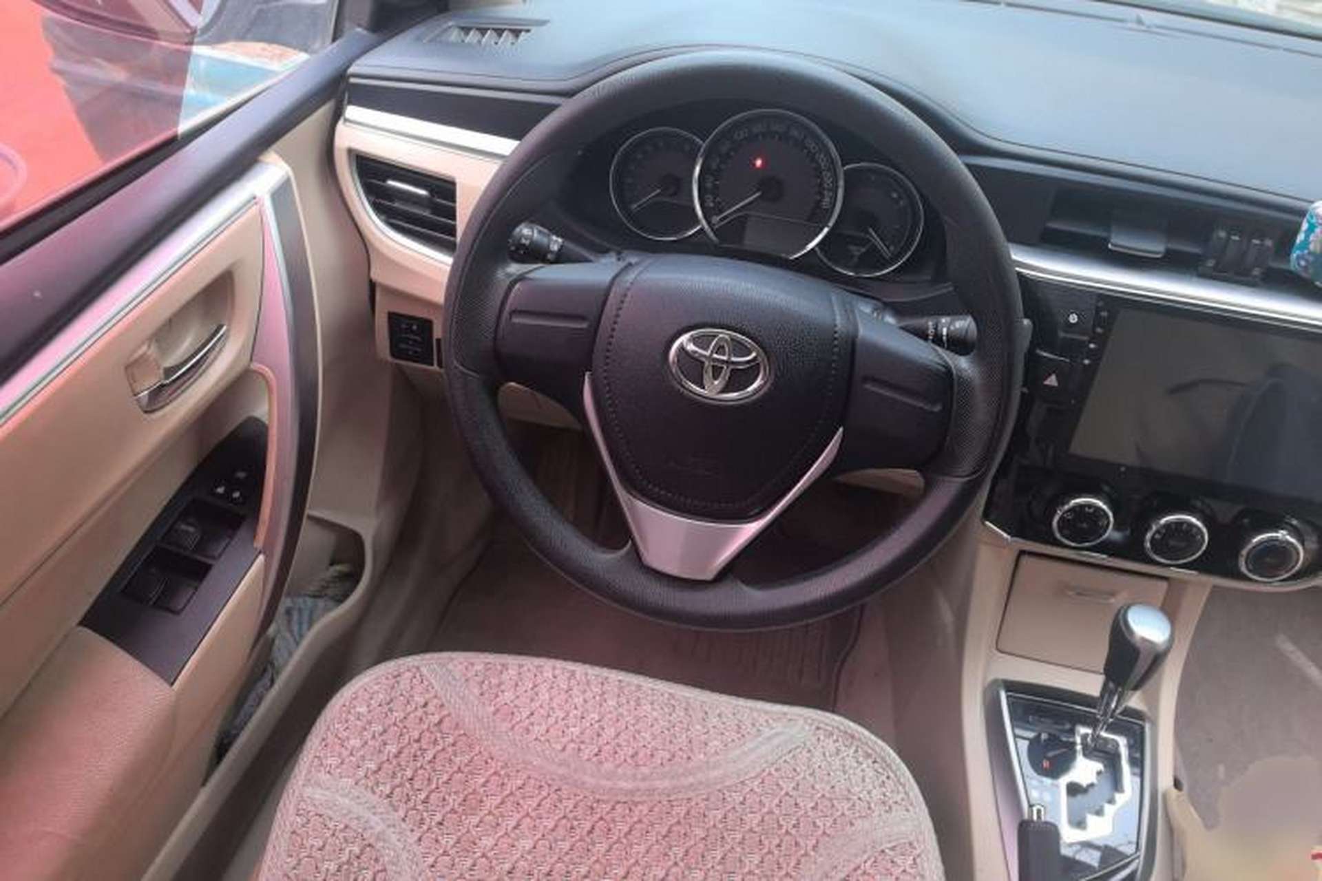 Used Toyota Corolla 2017 Revised Version 1.6L S-CVT GL Steering Wheel